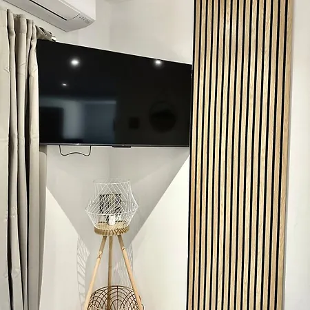 Loft Avec Climatisation, Terrasse Et Parking Appartement *