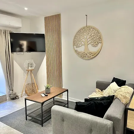 Apartment Loft Avec Climatisation, Terrasse Et Parking *